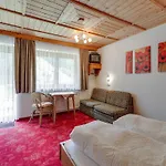 In Near Slopes Apartment