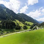 Apartment In Near Slopes