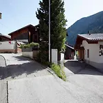In Near Slopes Апартаменты *
